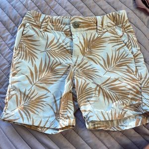 Janie and Jack 3T shorts with a orange palm tree leaf desighn